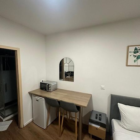 Parisian Art Retreat: Charming Flat Near Modern Museums Apartment Exterior photo